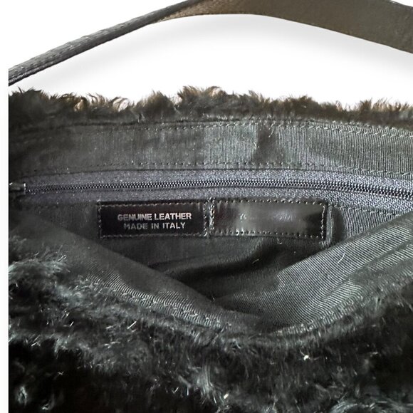 Black Curly Lamb Fur Handbag, Flap,‎ Lizard Print Leather handle. - Picture 7 of 9